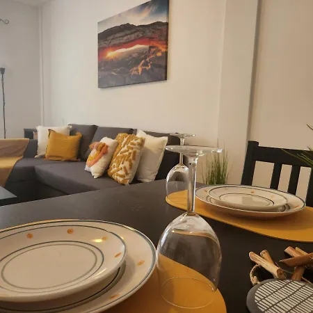 Apartament La Pequena Tortuga *