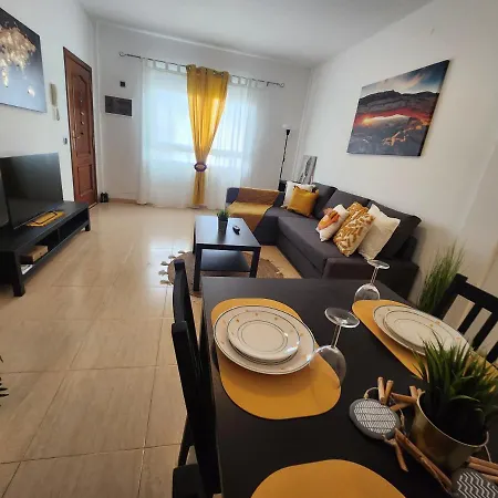 Apartament La Pequena Tortuga *